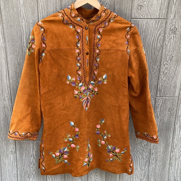 Dresses & Skirts - SOLD Vintage 70’s Suede Boho Floral Embroidered